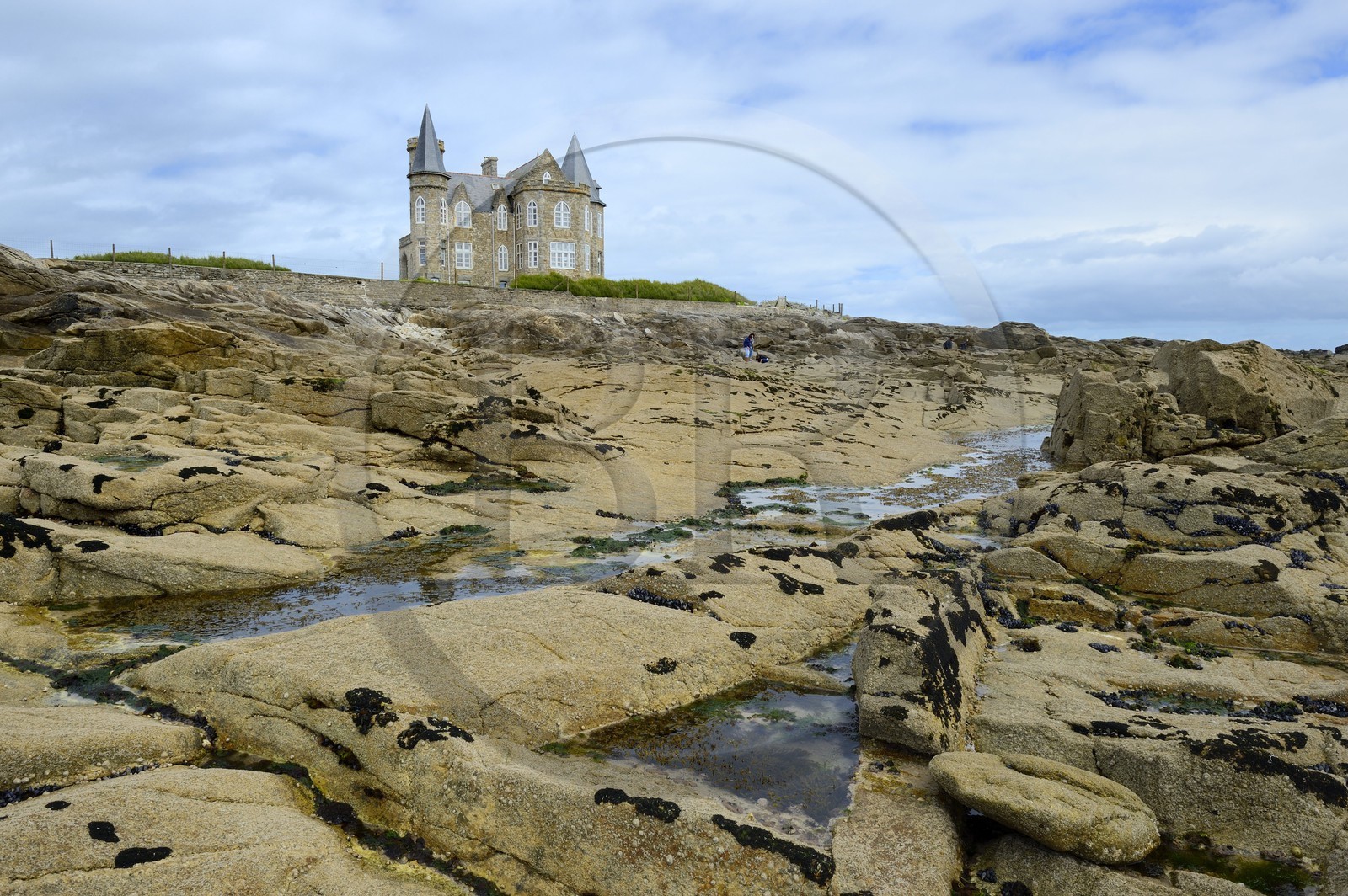 France, Morbihan (56), Presqu'île de Quiberon, situé sur la Pointe de Beg er Lann (ou Pointe de la Lande), le château Turpault marque l'entrée de la côte sauvage