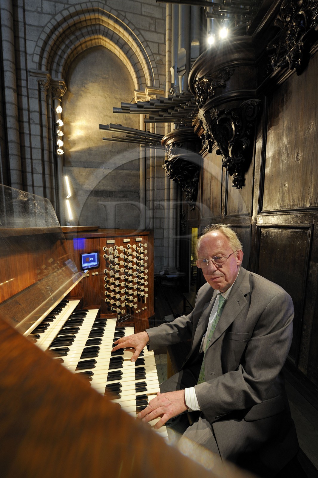 France, Paris (75), île de la Cité, la cathédrale Notre-Dame, Philippe Lefebvre un des organistes