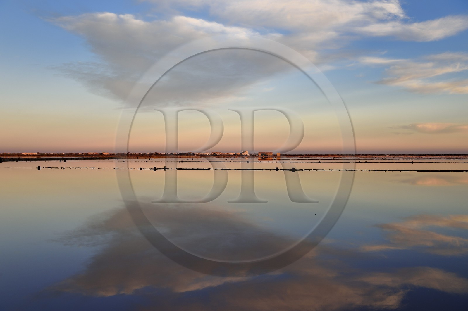 France, Aude (11), Narbonne, les Corbières, Gruissan, Les Salins à La Cambuze du Saunier