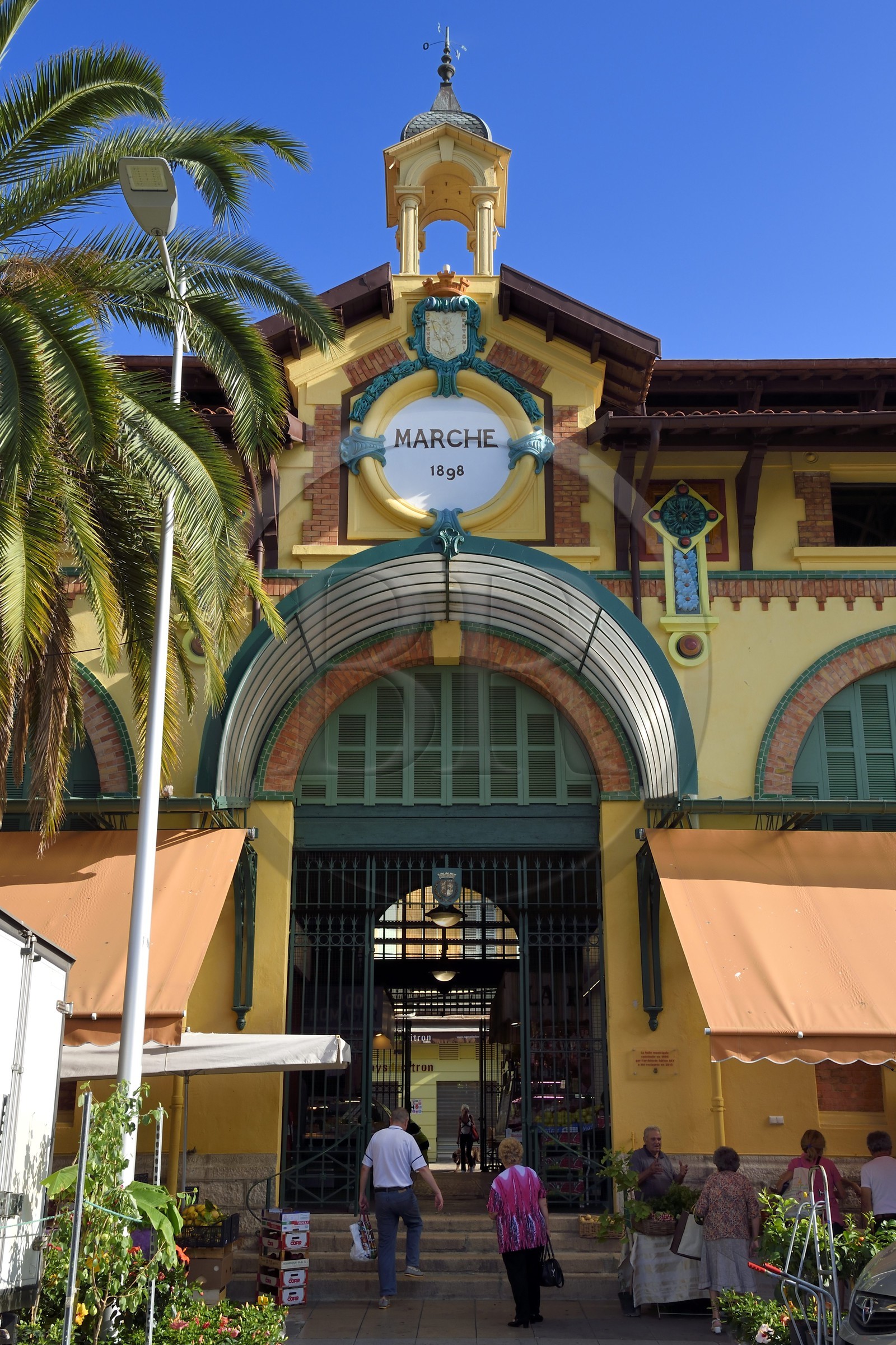 France, Alpes-Maritimes, Menton, municipal covered market