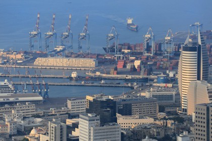 Israel, Haïfa, le centre ville et le port depuis le Mont Carmel