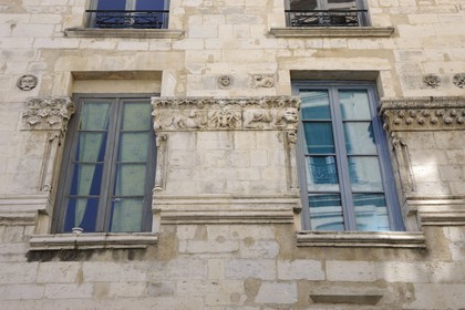 France, Gard (30), Nimes, maison romane du 12éme siècle rue de la Madeleine