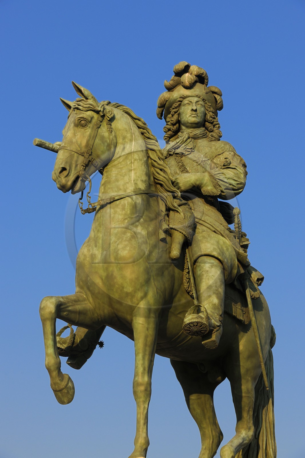 France, Yvelines (78), château de Versailles, classé Patrimoine Mondial de l'UNESCO, statue équestre de Louis XIV