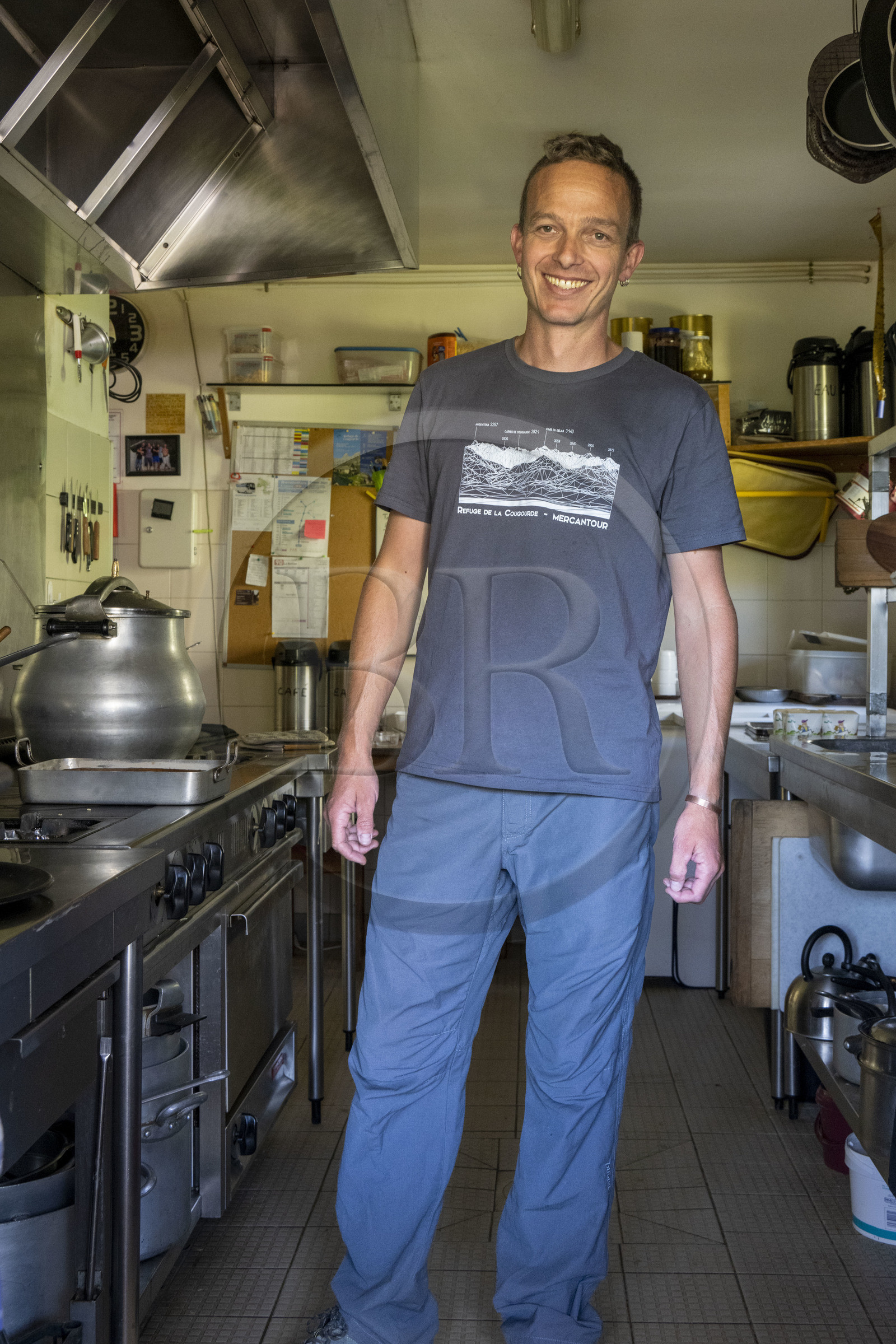France, Alpes-Maritimes, Parc National du Mercantour (Mercantour national park), Haute Vesubie, Saint Martin Vesubie, Val du Haut Boréon, Manuel Putelat, guardian of the Cougourde refuge