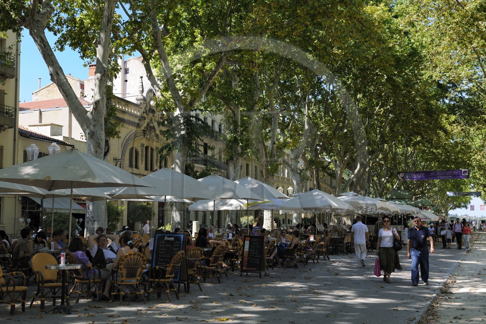 France, Hérault (34), Montpellier, l'Esplanade Charles-de-Gaulle attenante à la place de la Comédie acceuille des buvettes