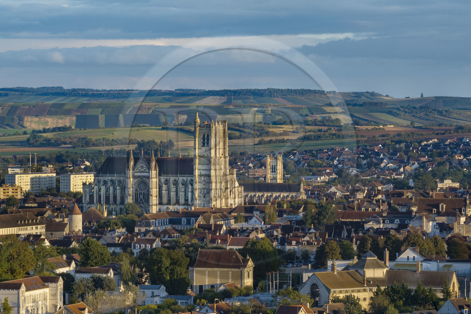 France, Yonne, Auxerre, Saint Etienne Cathedral and the hills surrounding the city in the background (aerial view)