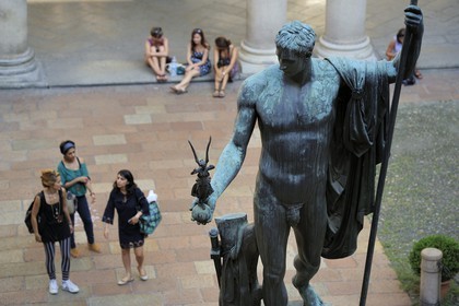 Italy, Lombardy, Milan, Brera Academy (Accademia di Brera), Napoleon Bonaparte seen as the God Mars bronze statue by Antonio Canova in the courtyard of the Palazzo Brera