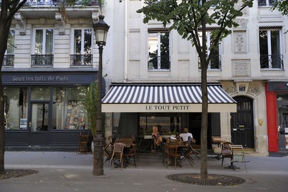France, Paris (75), restaurant place du Docteur Lobligeois