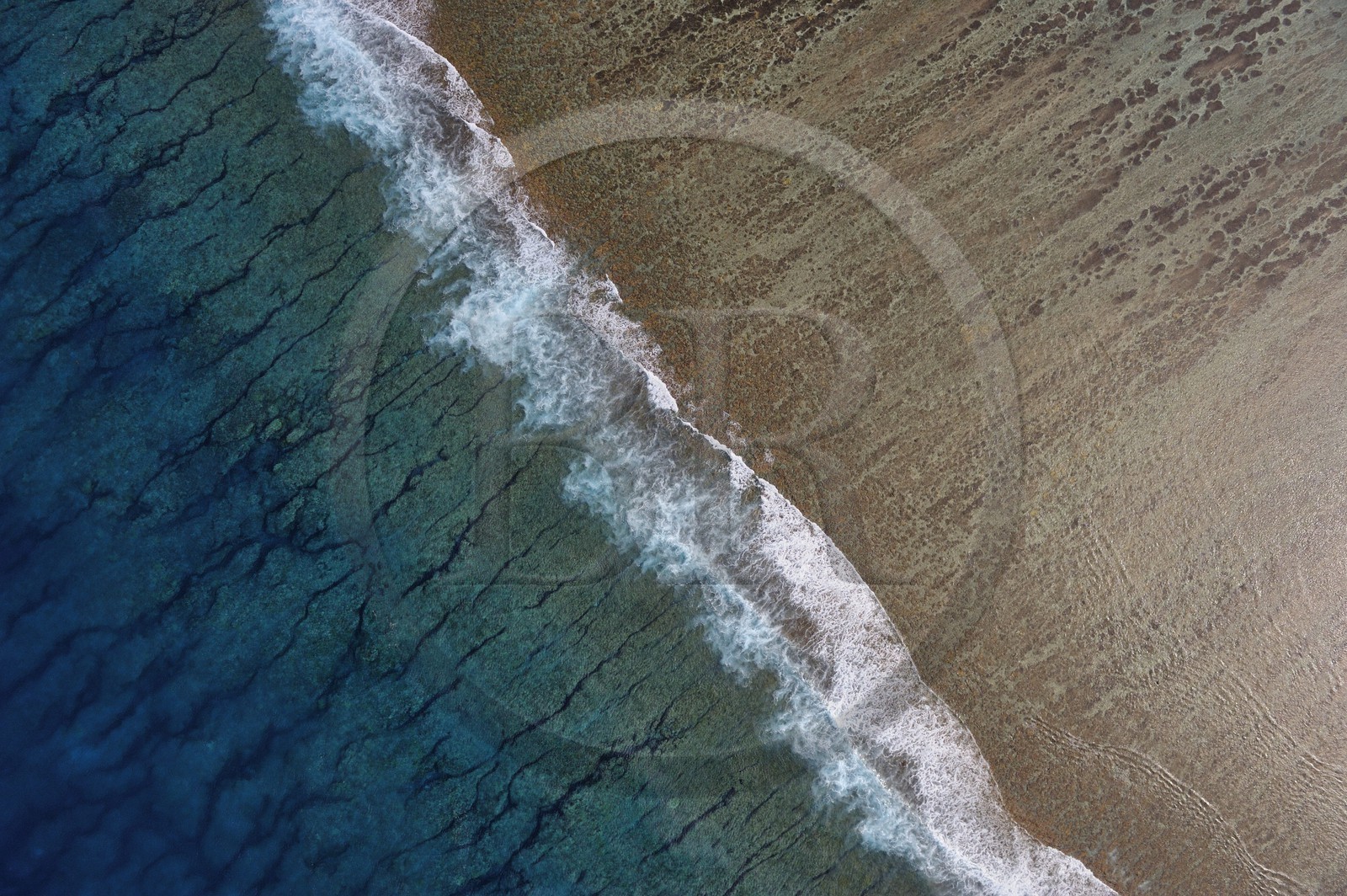 France, île de la Réunion, la Cote Ouest, le lagon de Saint-Gilles-Les-Bains, l'Ermitage-les-Bains (vue aérienne)