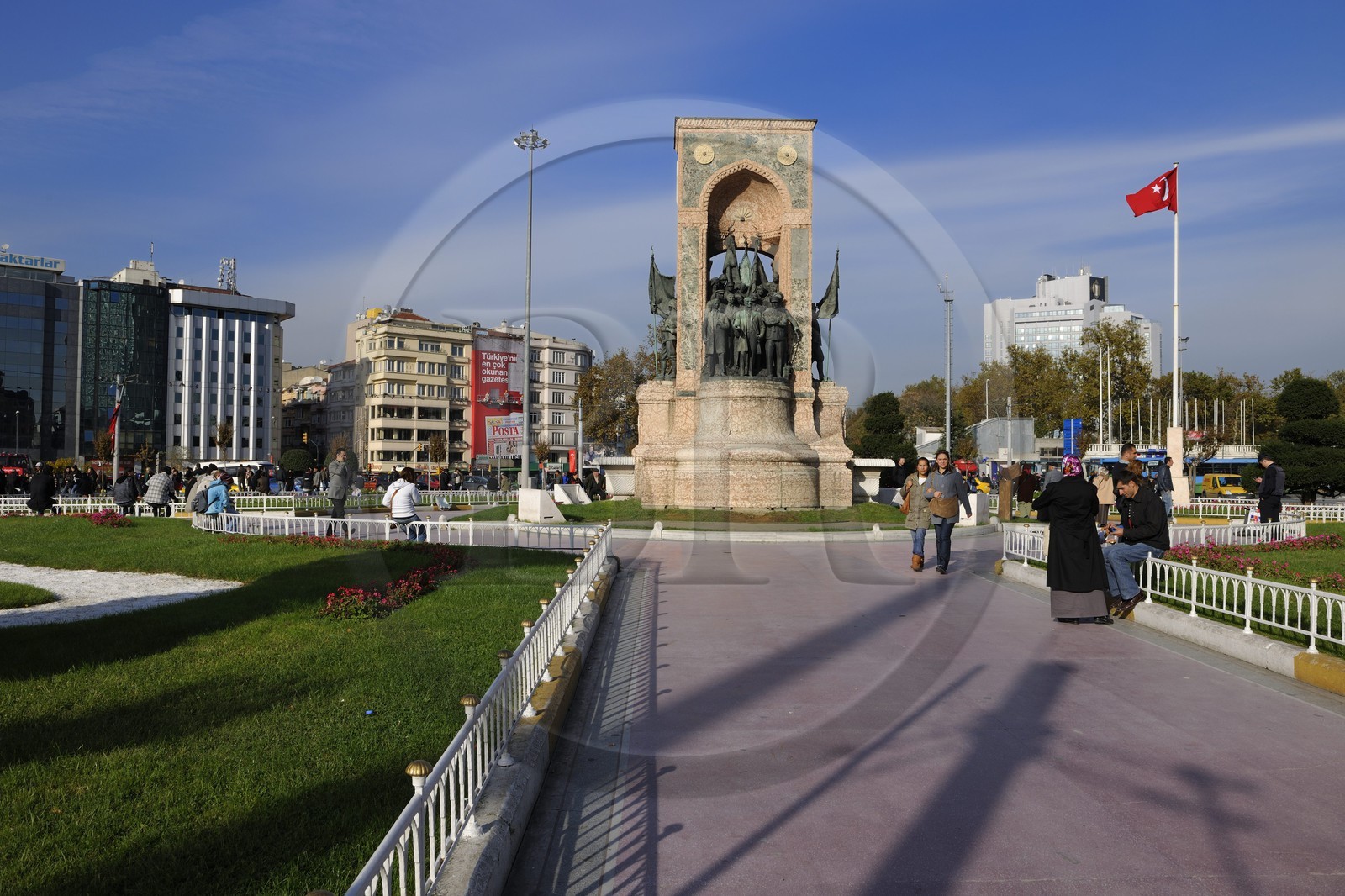 Turkey, Istanbul, Beyoglu, Taksim District, Monument of the Republic which honors Atatürk and independence hero