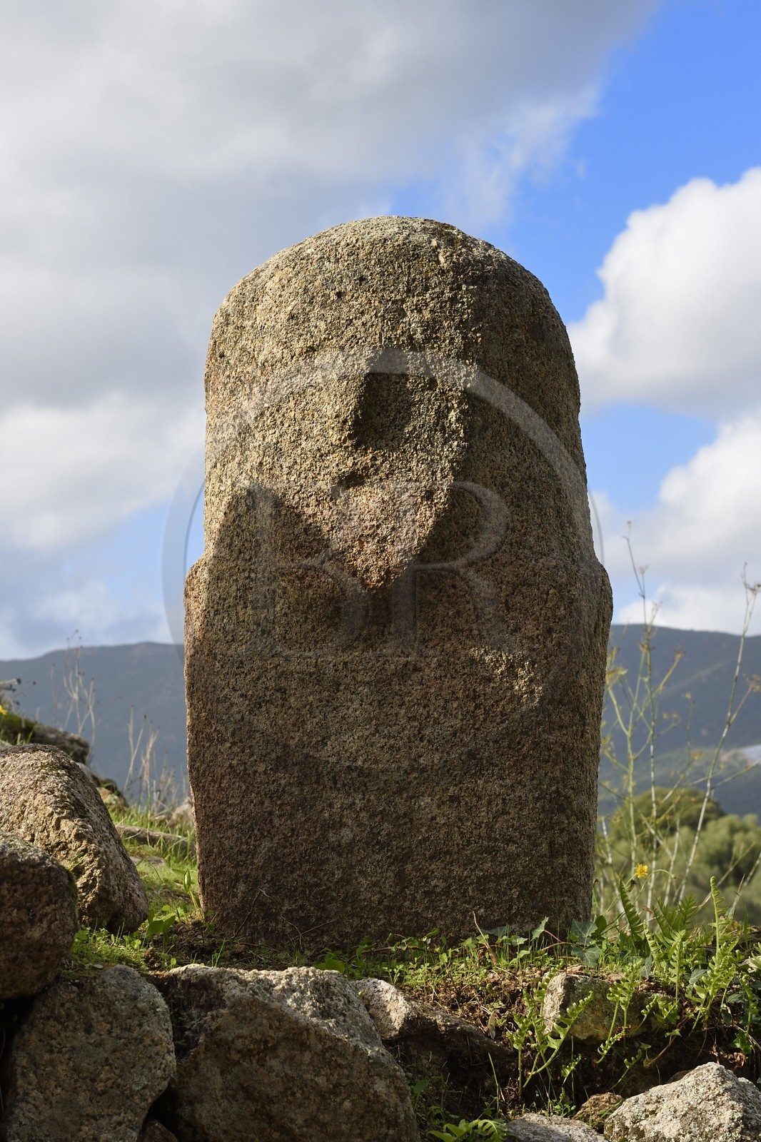 France, Corse-du-Sud (2A), site préhistorique de Filitosa, les menhirs du 4ème millénaire avant notre ère ont été retravaillés en statues-menhirs aux alentours de -1200 Av. J.C.
