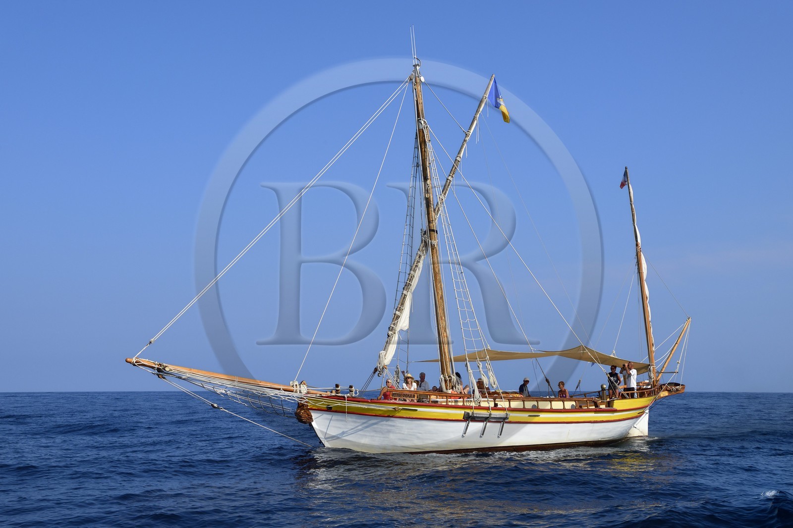 France, Alpes-Maritimes (06), Saint-Jean-Cap-Ferrat, sortie en mer sur le bateau Santo Sospir avec l'association SOS Grand Bleu pour l'observation des dauphins et des baleines dans le Sanctuaire Pelagos
