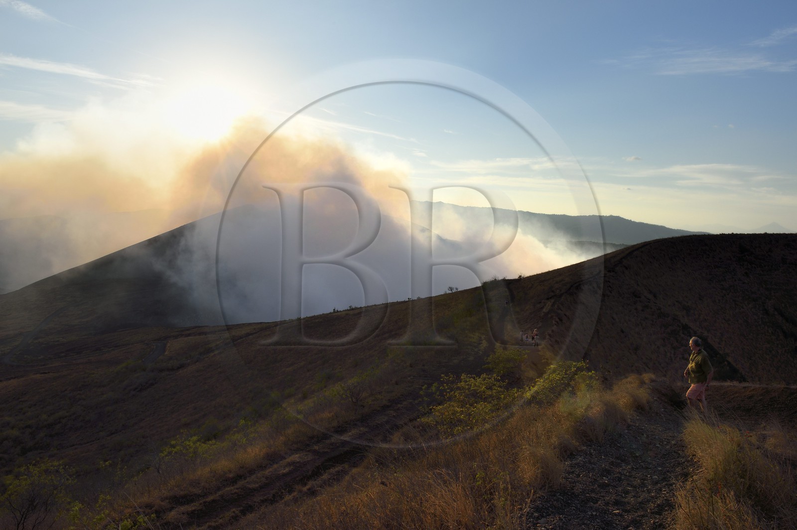 Nicaragua, Masaya, Parc national du Volcan Masaya (Parque Nacional Volcan Masaya), le cratère Santiago toujours actif