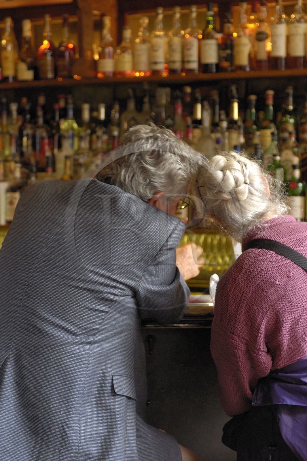 Etats-Unis, New York, Manhattan, dans un bar de Greenwish village