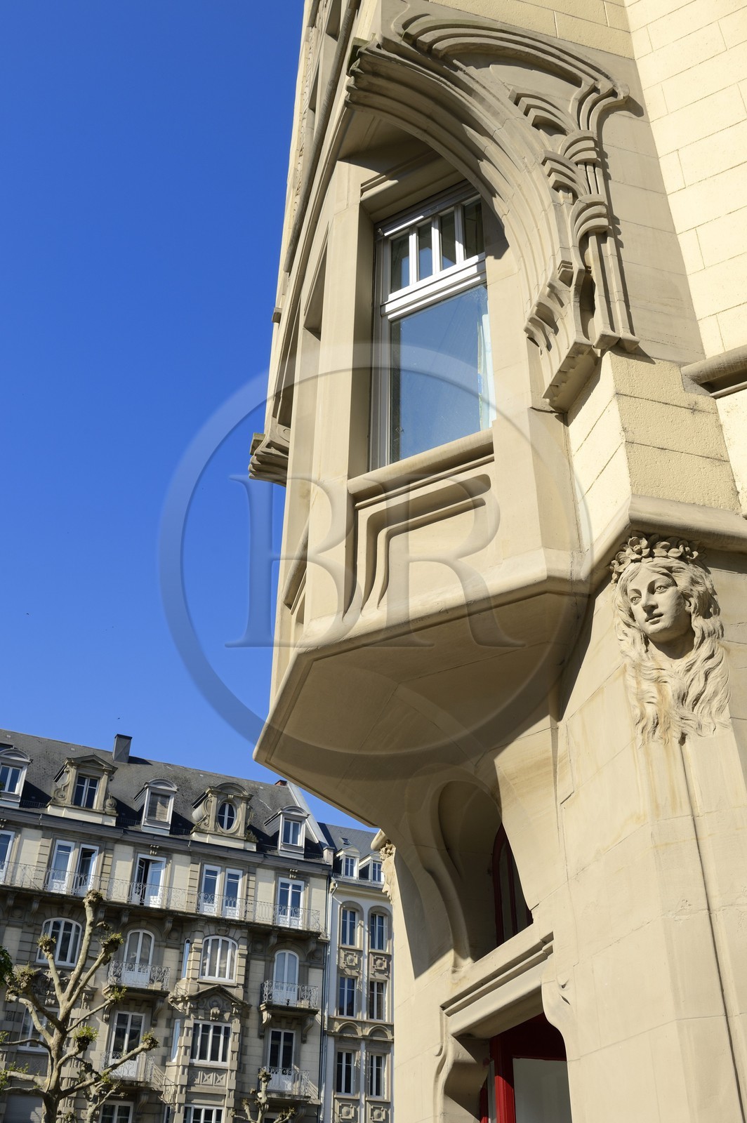 France, Bas Rhin, Strasbourg, Neustadt district dating from the german period, Art Nouveau inspired building at the corner of Avenue des Vosges and Sellenick street