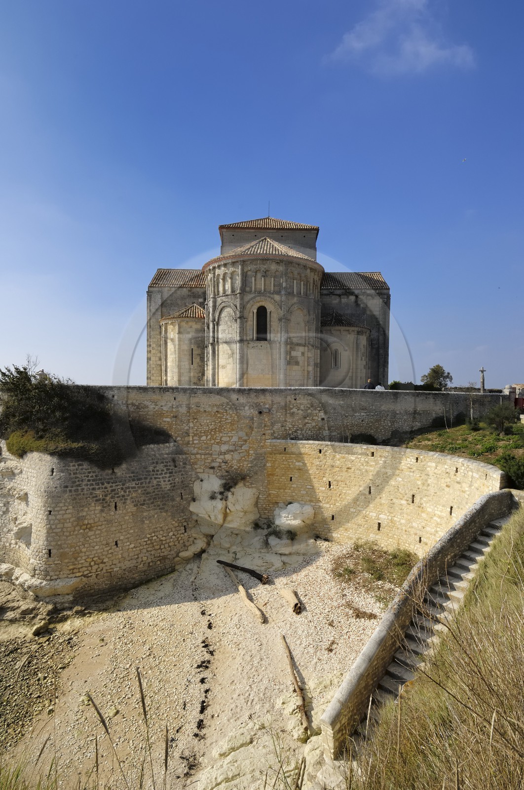 France, Charente-Maritime (17), Talmont-sur-Gironde, labelisé Les plus beaux Village de France, église Sainte-Radegonde