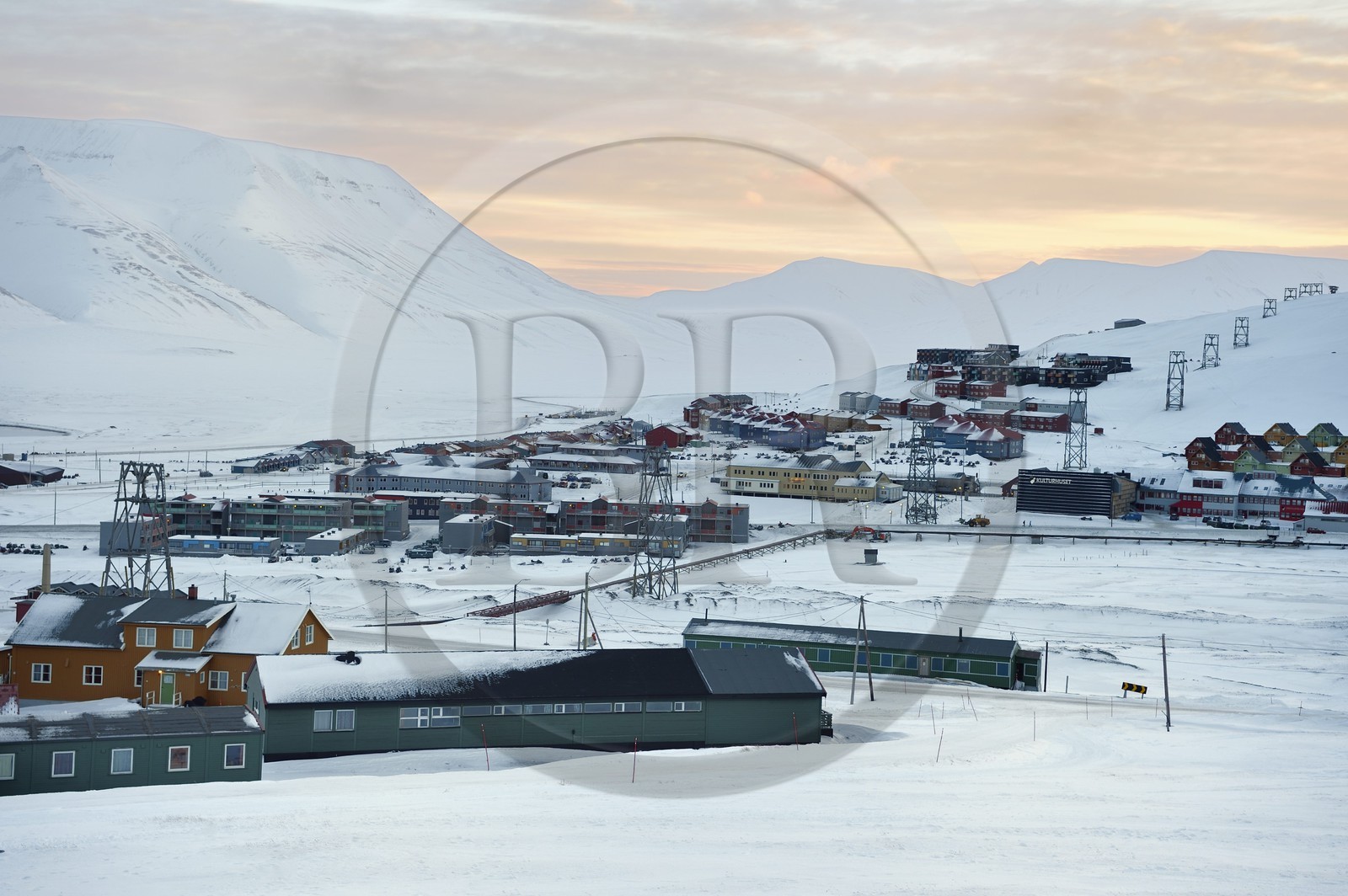Norvège, Svalbard, Spitzberg, la ville de Longyearbyen