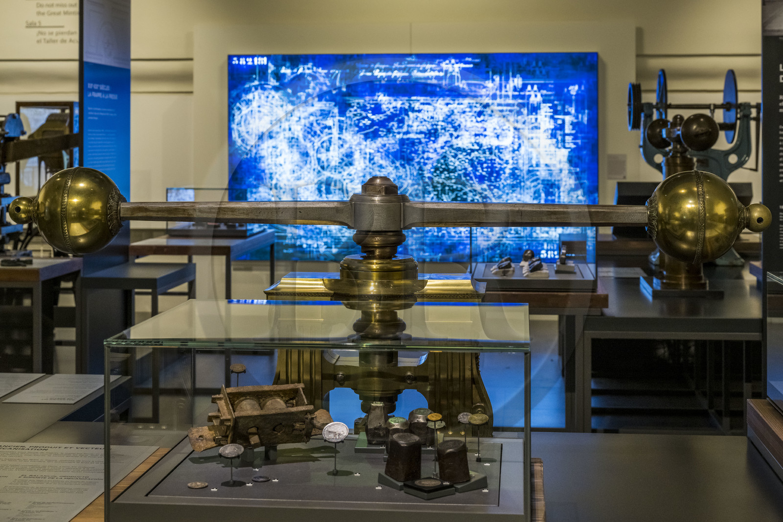 France, Paris (75), le musée de la Monnaie de Paris, balancier pour la frappe des pièces