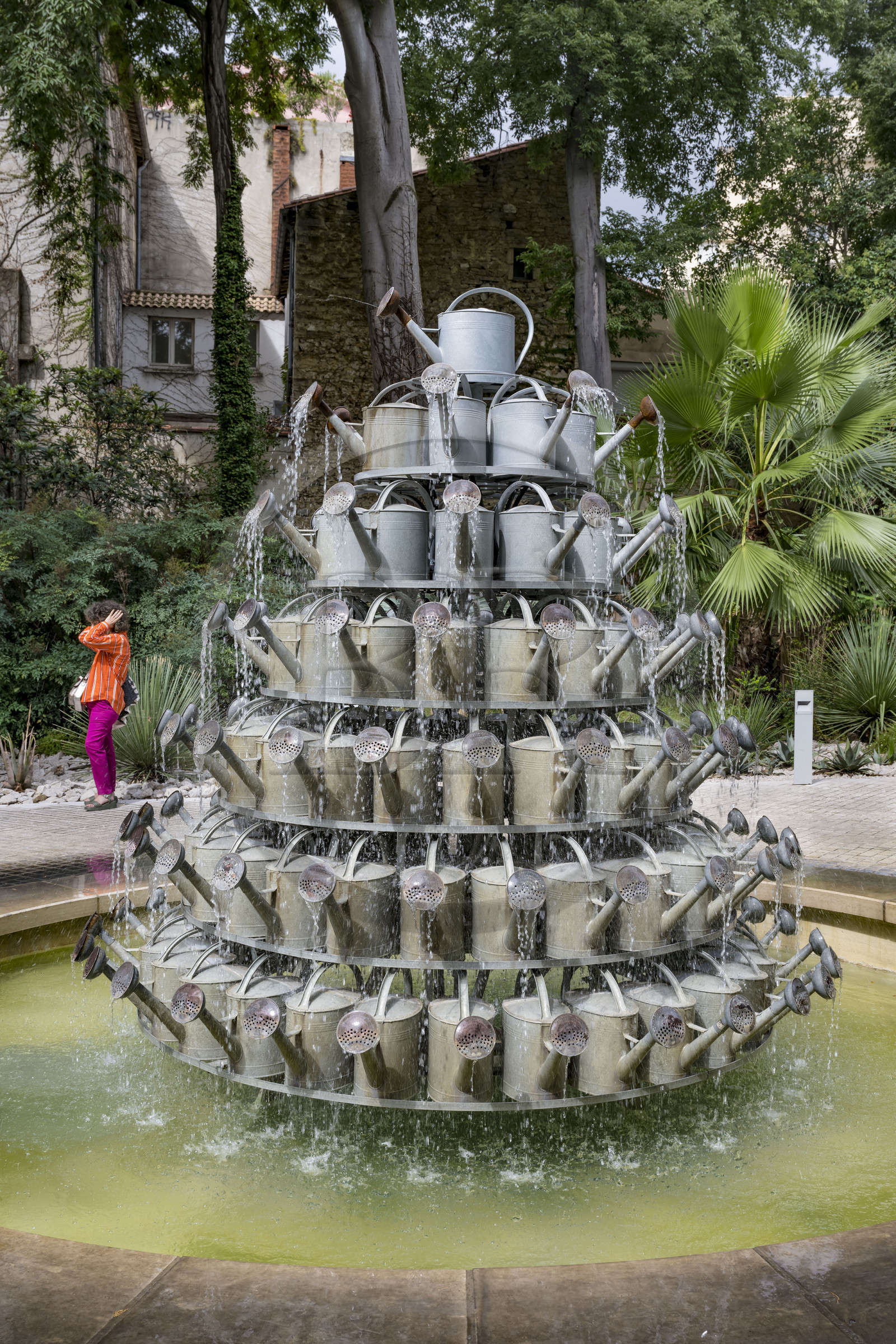 France, Hérault (34), Montpellier, le MO.CO. (Montpellier Contemporain) dans l'ancien Hotel Montcalm, Les Arrosoirs Arrosés (2019) de l'artiste Bertrand Lavier