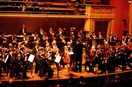 République Tchèque, Prague, un concert de musique au Rudolfinum par l'orchestre philharmonique tchèque