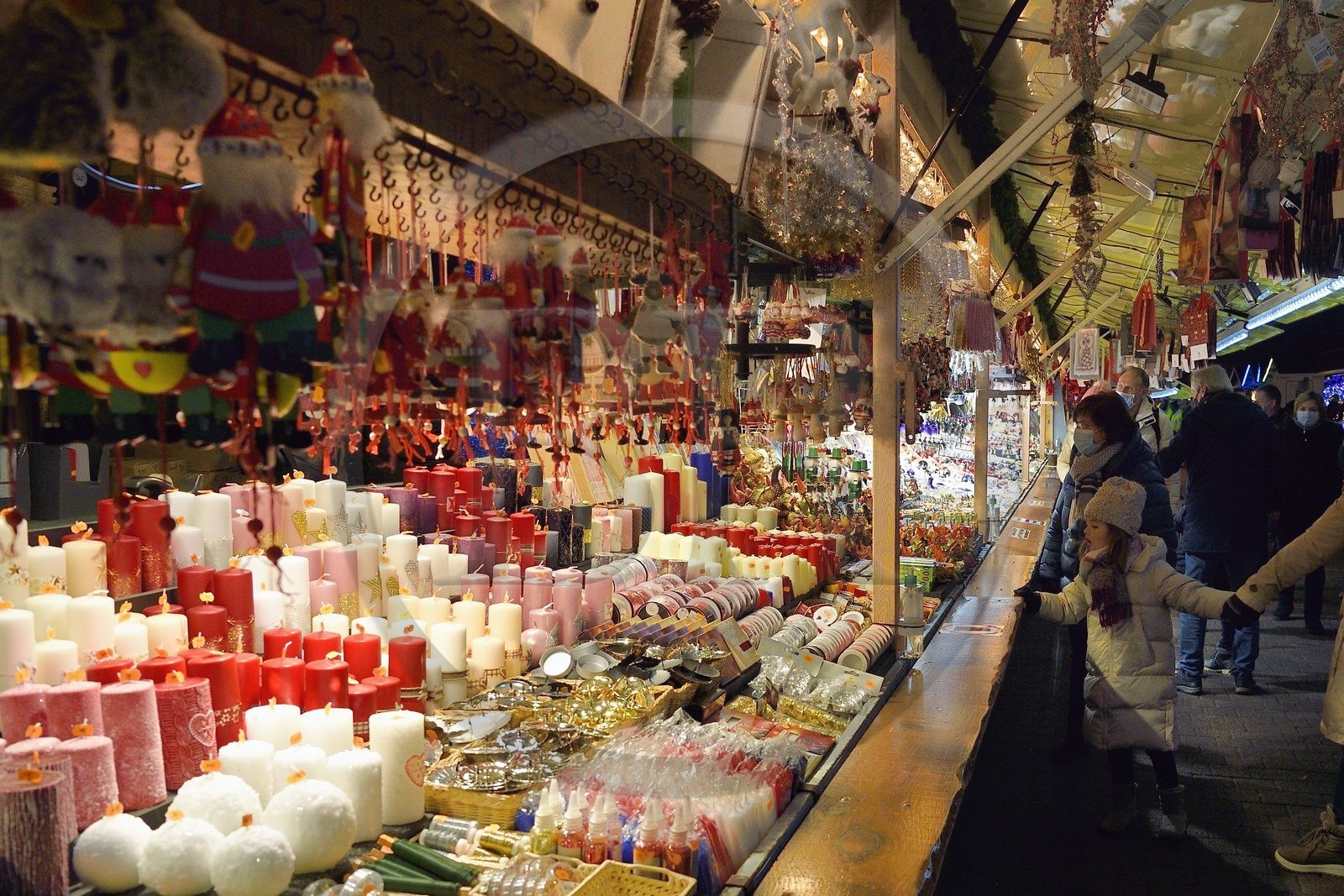 France, Bas Rhin, Strasbourg, old town listed as World Heritage by UNESCO, Christmas market (Christkindelsmarik) in Place Broglie