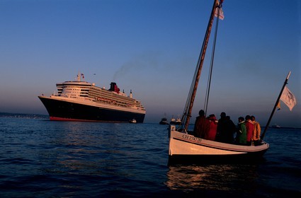 France, Manche, Cotentin, road of Cherbourg, arrival of Queen Mary II