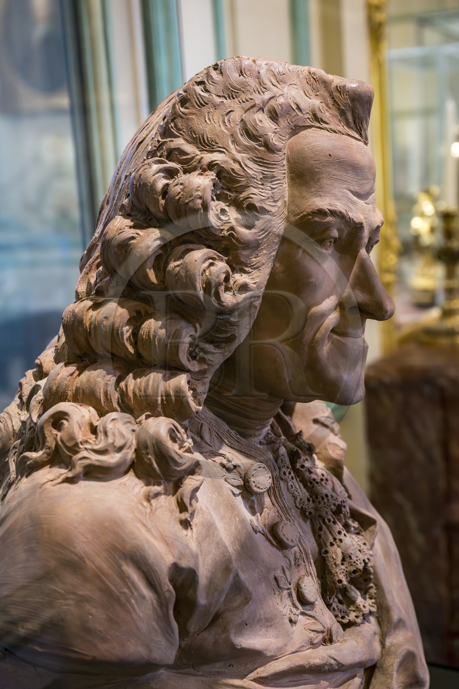 France, Paris (75), quartier du Marais, Musée Carnavalet, buste de François-Marie Arouet dit Voltaire (XVIIIe siècle)