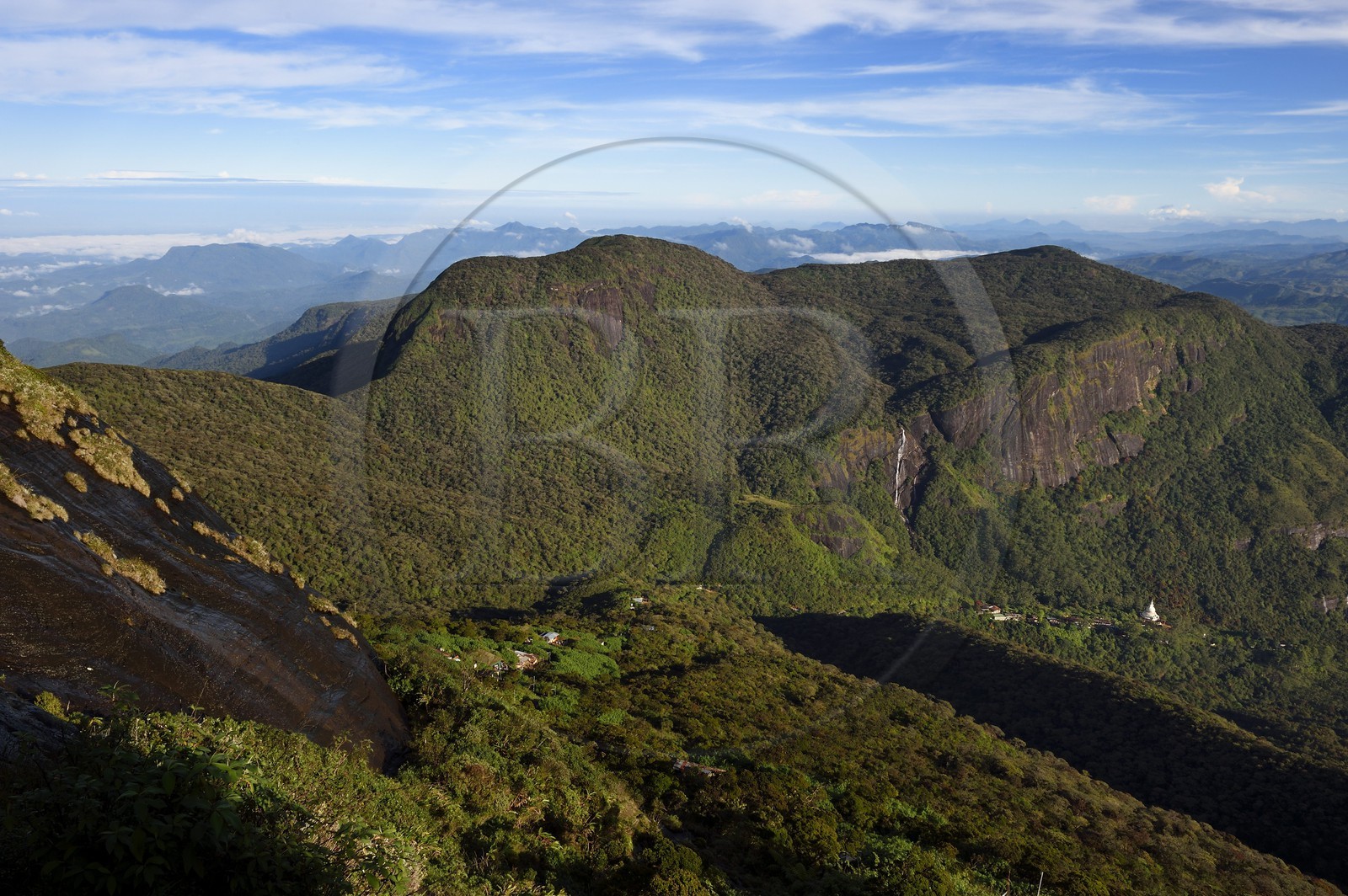 Sri Lanka, center province, Dalhousie, scenery on the way to Adam's Peak