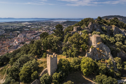 France, Var, Hyeres, Massif des Maurettes, Castéou hill, 11th century Hyeres Castle and the tombolo of the Peninsula of Giens in the background (aerial view)