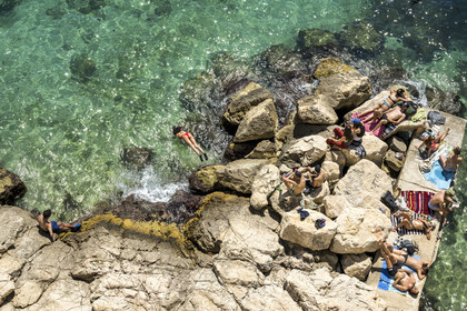 France, Bouches du Rhone, Marseille, Endoume district, rocky beach in the cove of Fausse-monnaie
