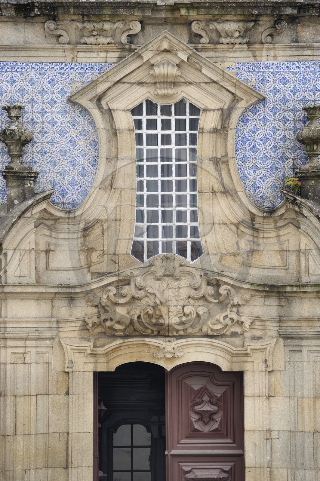 Portugal, région du Minho, Guimaraes, ville classée Patrimoine Mondial de l' UNESCO, Igreja de Sao Francisco ( Eglise Saint Francois d'Assise)