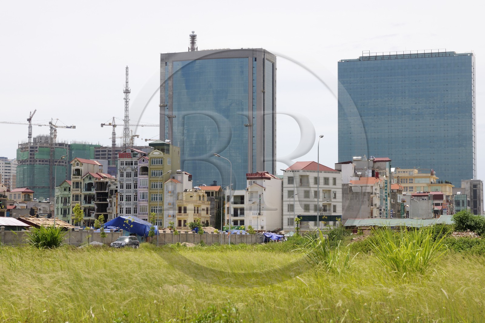 Vietnam, Hanoï, new buildings in Cau Giay district