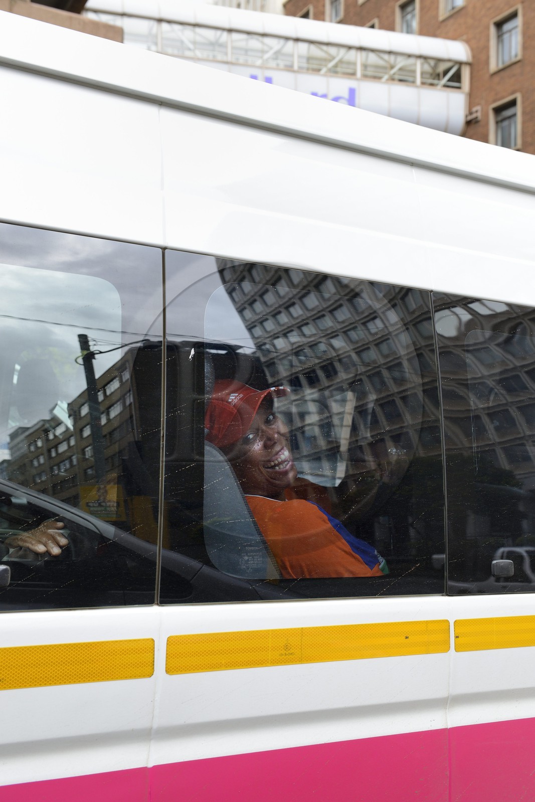 Afrique du Sud, province de Gauteng, Johannesburg, passagère dans un bus dans Marschalltown