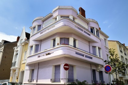 France, Allier (03), Vichy, quartier de France, Art Deco house on 57 avenue Jean Baptiste Bulot