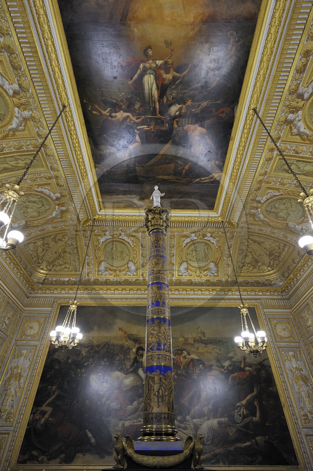 France, Yvelines (78), château de Versailles, classé Patrimoine Mondial de l'UNESCO, salle du Sacre, tableau Le Sacre de Napoléon par Jacques-Louis David