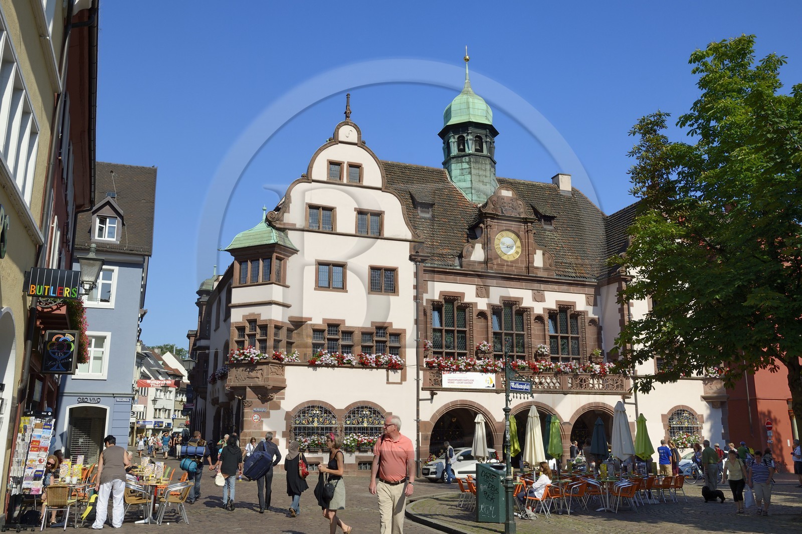 Germany, Baden-Wurttemberg, Freiburg im Breisgau, the city hall on Rathausplatz