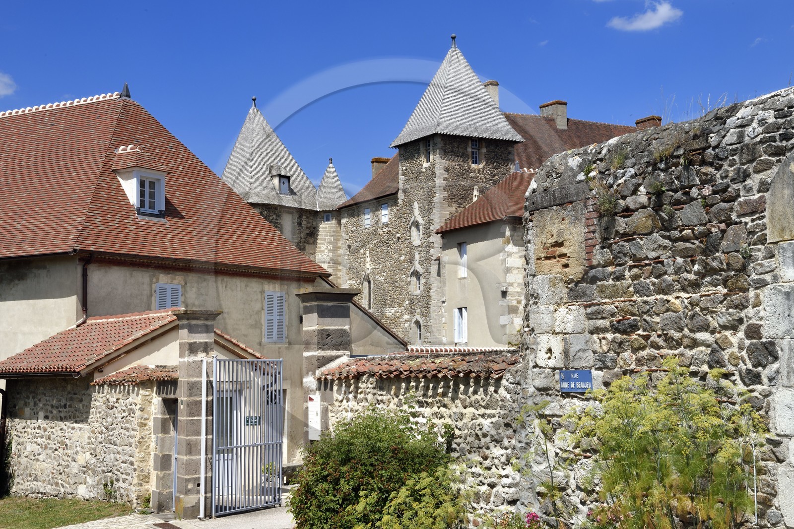 France, Allier (03), former province of Bourbonnais, Chantelle, Saint-Vincent Benedictine abbey and former stronghold belonging to the Bourbon family, way of Saint-Jacques de Compostelle