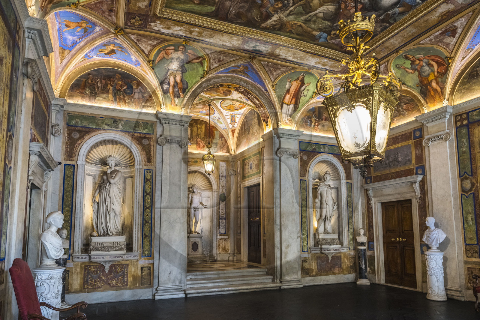 Italie, Ligurie, Gênes, palais des Rolli classés Patrimoine Mondial de l'UNESCO, le palazzo Interiano Pallavicino construit en 1567, le hall d'entrée
