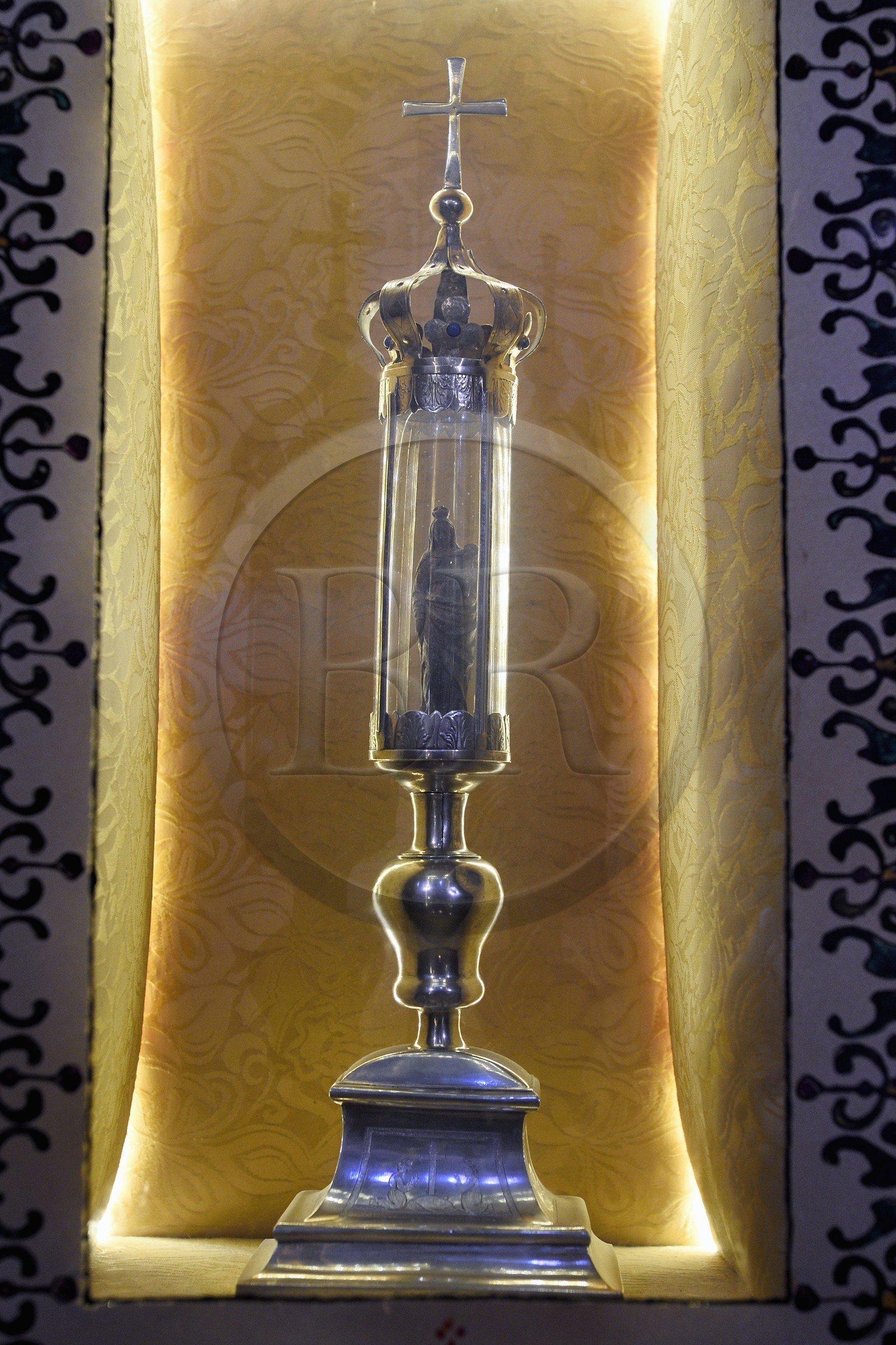 France, Var (83), Dracénie, Bargemon, église paroissiale Saint-Étienne, la statue miraculeuse de Notre-Dame-de-Montaigu