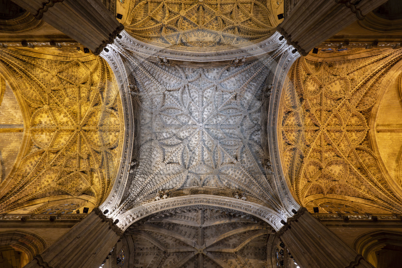 Spain, Andalusia, Seville, the cathedral, listed as World Heritage by UNESCO, the star-shaped vault, in front of the Great Chapel