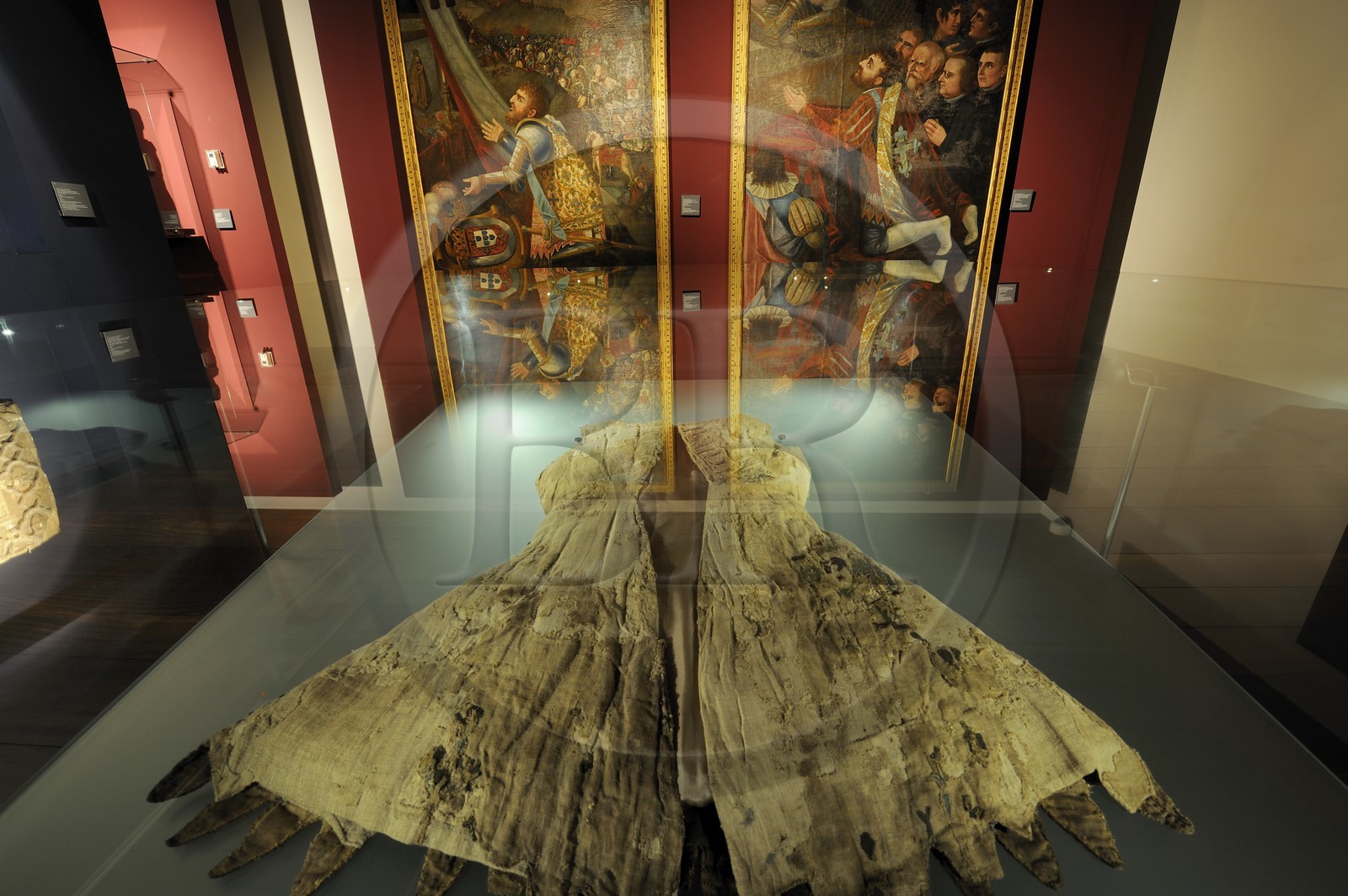 Portugal, Minho region, Guimaraes, town listed as World Heritage by UNESCO, Alberto Sampaio museum in the former convent de Nossa Senhora Da Oliveira, arming coast that would have worn the King D. Joao (John 1st) at the Battle of Aljubarrota (1385)