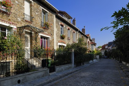 France, Paris (75), 20ème arr, La campagne à Paris maisons avec jardins au coeur de la ville, le quartier du film le Petit Nicolas
