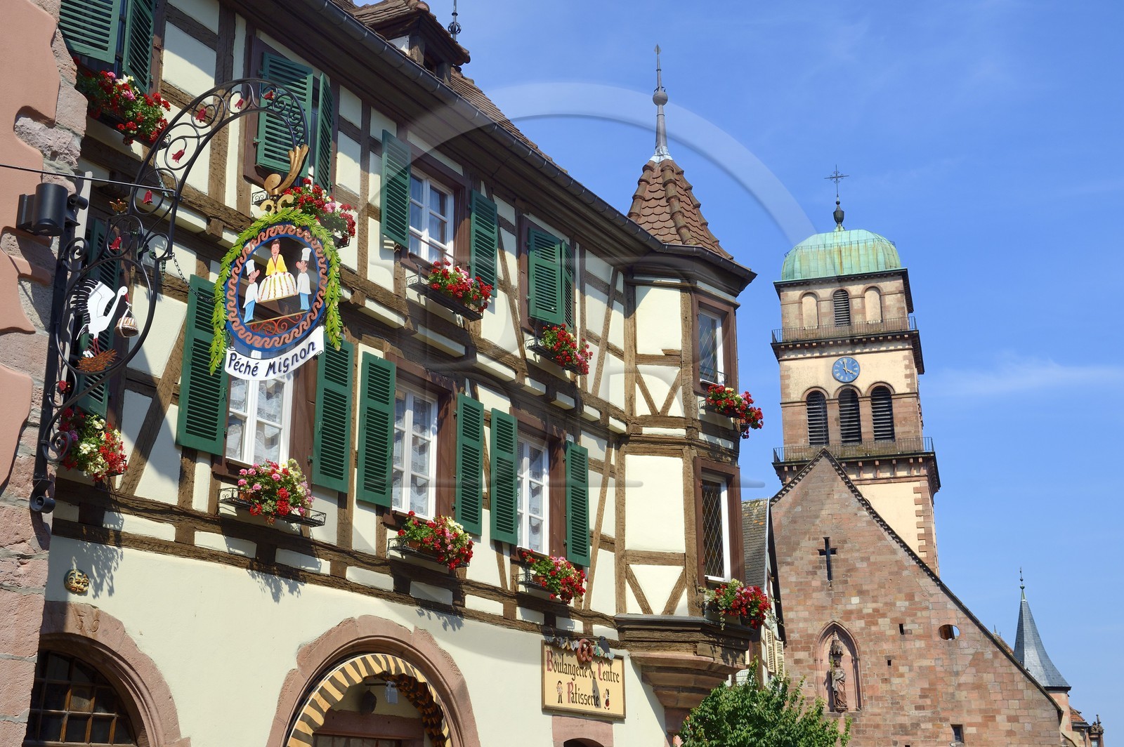France, Haut Rhin, Kaysersberg, half-timbered house on the Old Market square and the Sainte Croix church