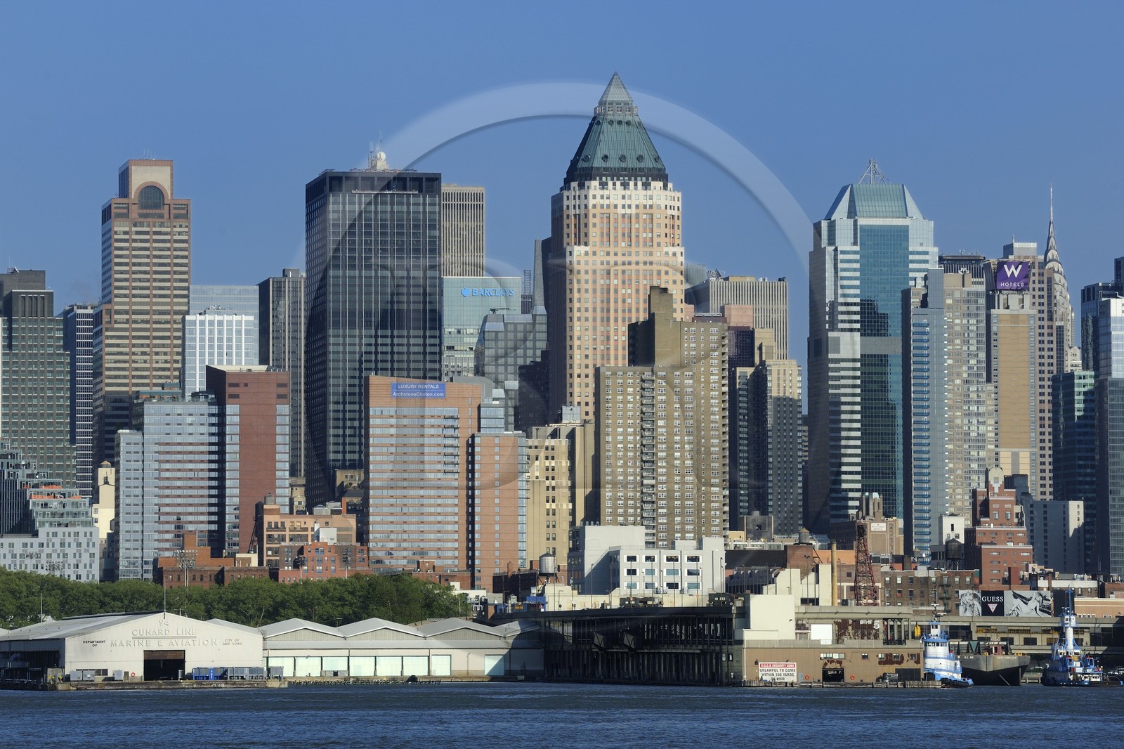 Etats-Unis, New York, Manhattan, Midtown et l'Hudson River, les hangars des transatlantiques de la Cunard Line