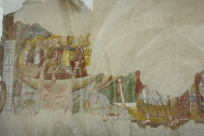 France, Loir-et-Cher (41), Vendôme, fresques romanes peintes entre la fin du XIe et le début du XIIe siècle de la salle capitulaire du cloitre de l'ancienne abbaye de la Trinité