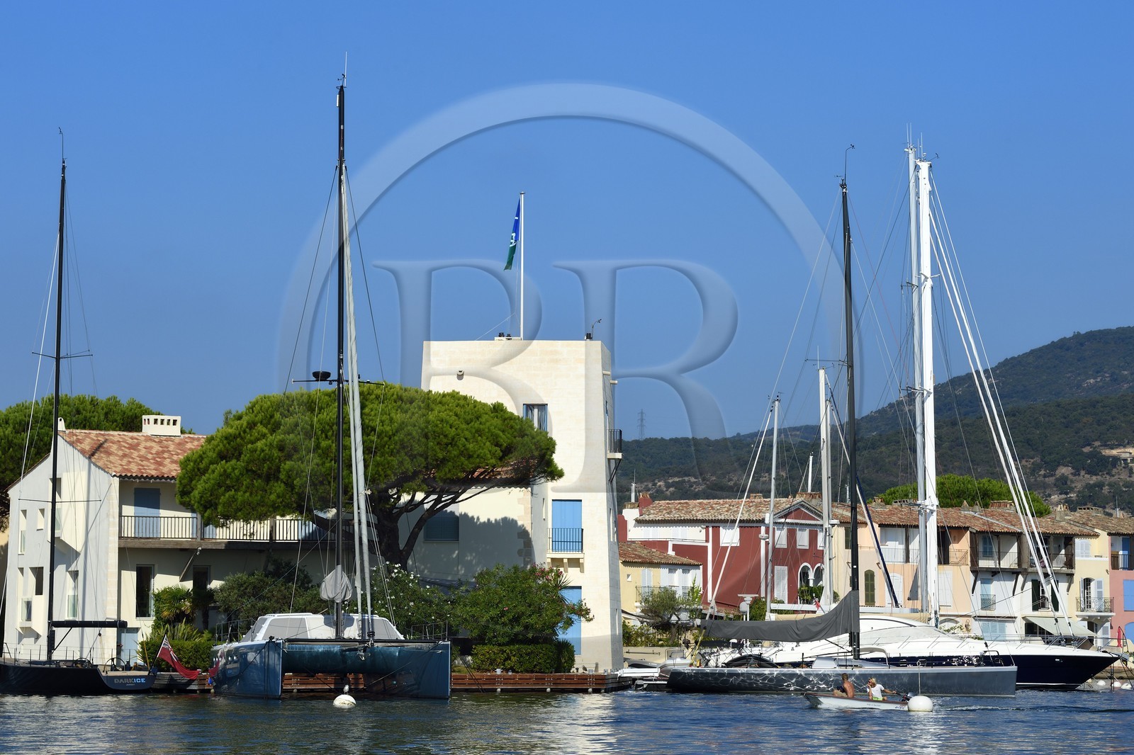 France, Var (83),  golfe de Saint-Tropez, la cité lacustre de Port-Grimaud, ancienne maison de l'architecte Francois Spoerry