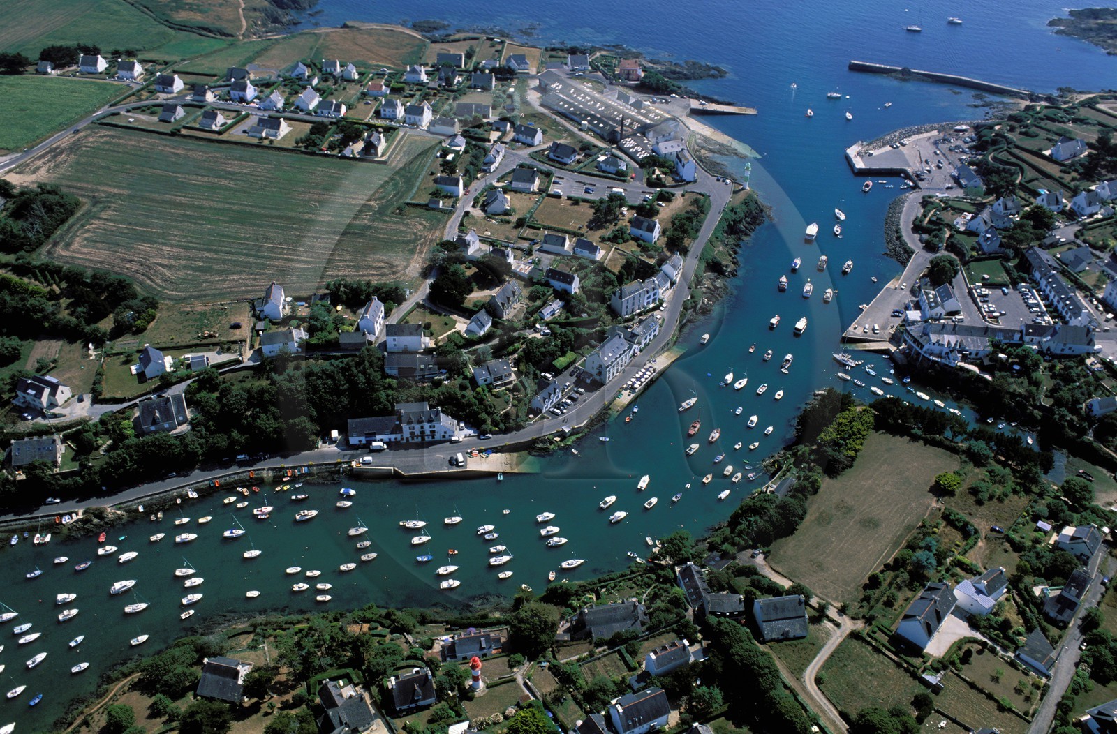 France, Finistere, the ria and the small harbour of Doëlan (towards Clohars Carnoët) (aerial view)