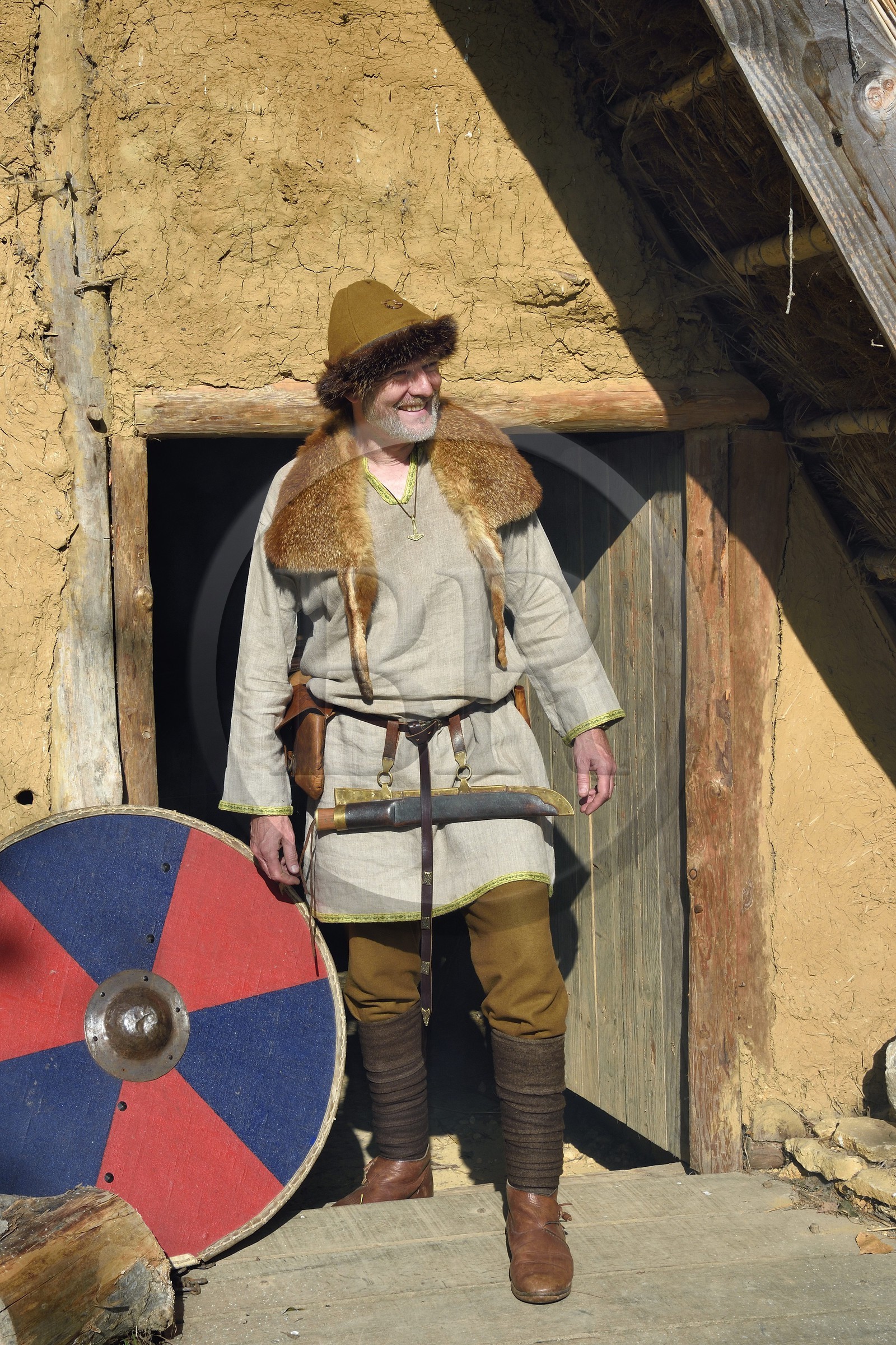 France, Calvados (14), Hérouville-Saint-Clair, Domaine de Beauregard, le parc historique Ornavik, reconstitution d'un campement viking de l'an 1000,  espace composé de tentes que les vikings emmenaient avec eux en expédition