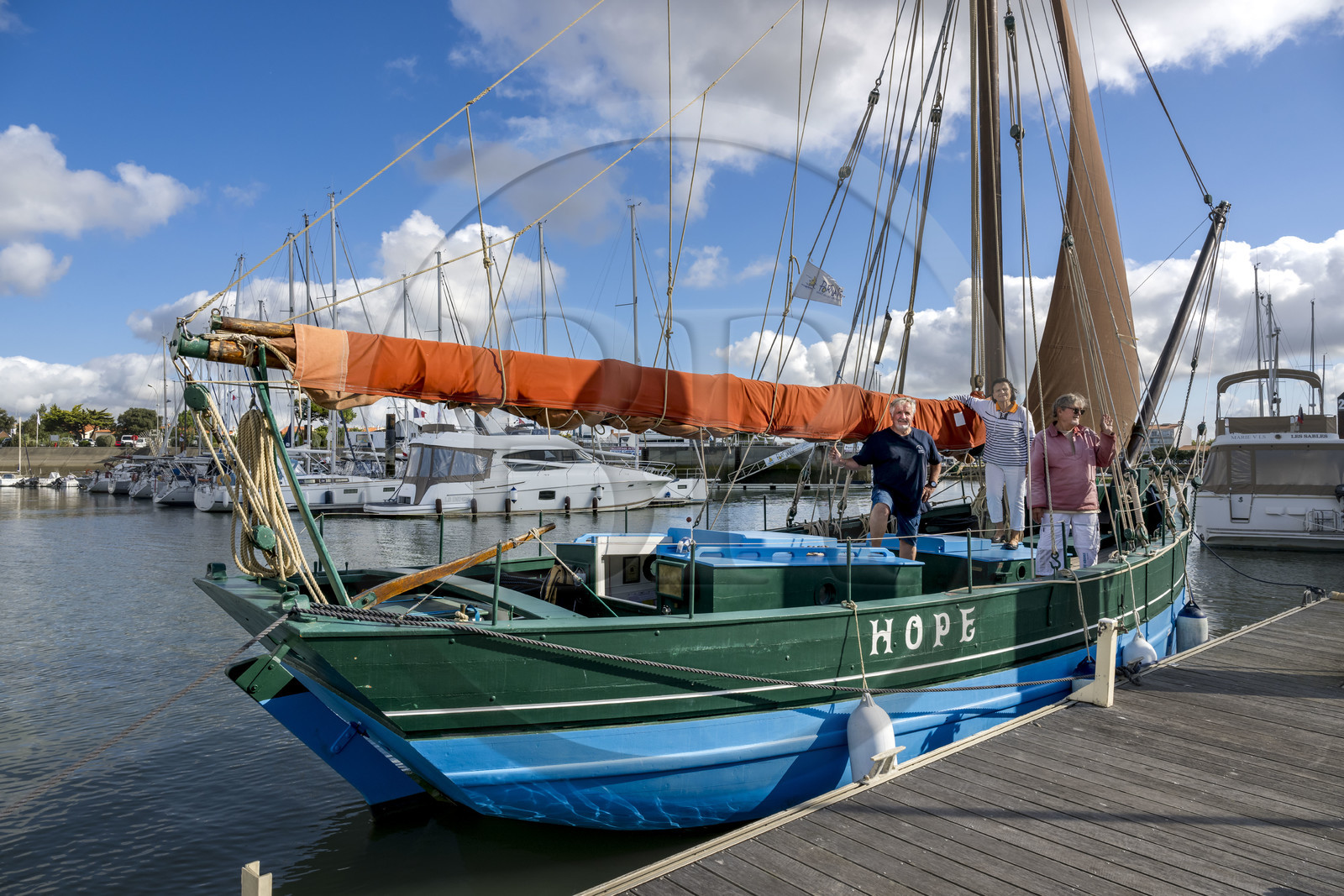 France, Vendée (85), Saint-Gilles-Croix-de-Vie, le voilier le Hope dans le port, un ancien caseyeur devenu bateau patrimoine géré par l'association Suroit