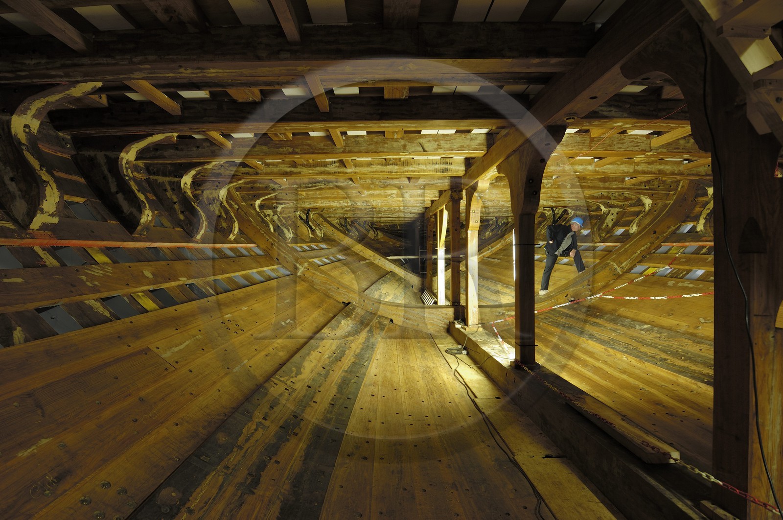 France, Charente-Maritime (17), Rochefort, le quartier de l'Arsenal, chantier de l'Hermione, l'intérieur de la coque